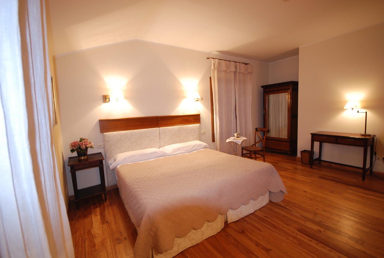Hotel Del Verde Al Amarillo Penasrubias de Piron Buitenkant foto