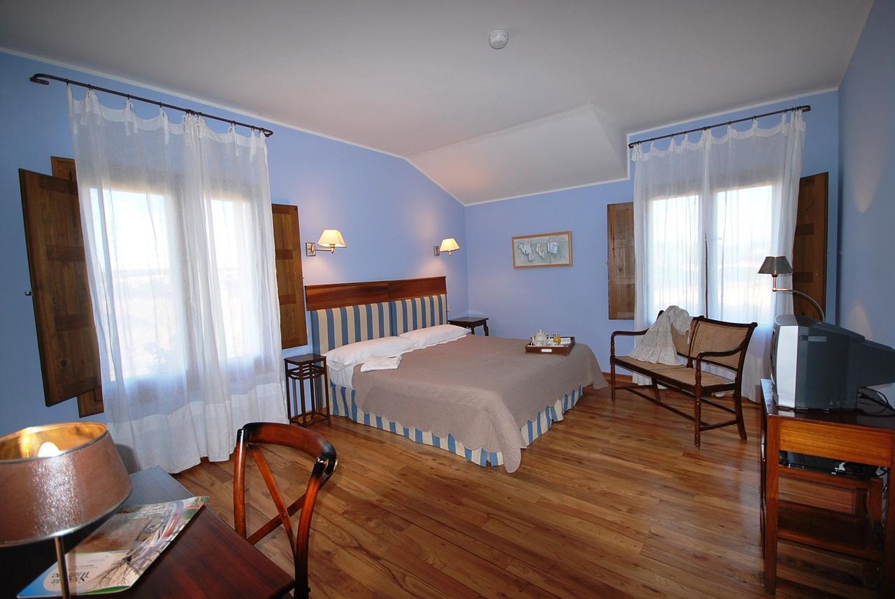 Hotel Del Verde Al Amarillo Penasrubias de Piron Kamer foto